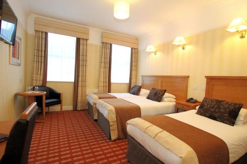 Triple Room image 7