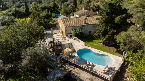 Deluxe Villa image 7