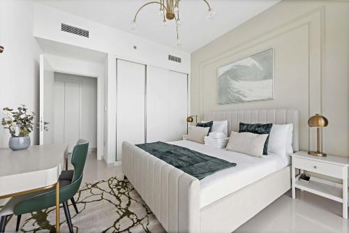 Silkhaus brand new 2BDR in Beach Vista - image 11