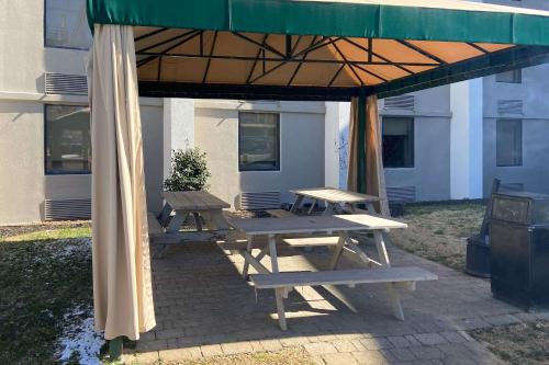 컴포트 인 & 스위트 내슈빌 다운타운 – 스타디움 - 편의 시설/서비스