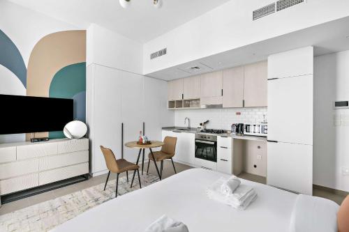Silkhaus brand new studio in Belgravia JVC - main image