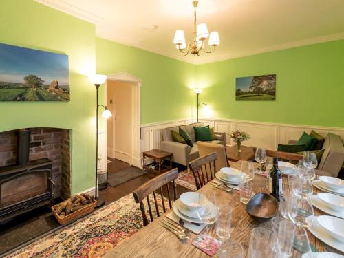 Létesítmények, Spacious home sleeps 9 - walker cyclist retreat - Pass the Keys in Church Stretton
