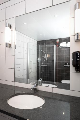 Pingvinhotellet UNN Tromsø - image 11