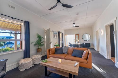 140m² 3 slaapkamer, 1 privé badkamer Vrijstaande woning in Port Noarlunga (Summers Cottage - Port Noarlunga) in Port Noarlunga