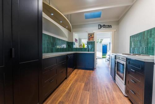 140m² 3 slaapkamer, 1 privé badkamer Vrijstaande woning in Port Noarlunga (Summers Cottage - Port Noarlunga) in Port Noarlunga