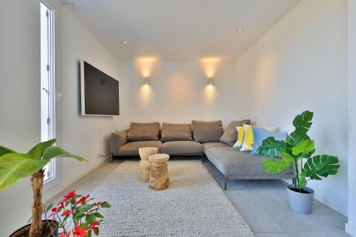 Three-Bedroom Apartment with Sea View