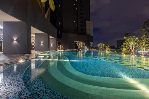 Arte Cheras Kuala Lumpur by Loop Suites - image 9