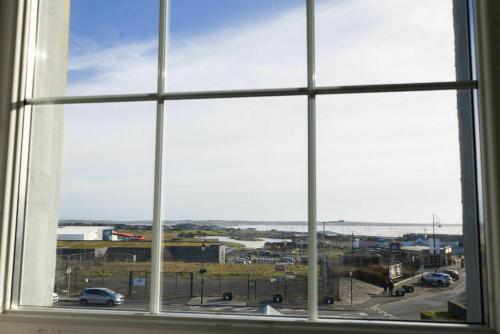 Beach Views Elegant & Modernised 5BD Period Home in Tramore