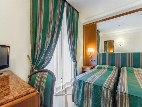 Raeli Hotel Regio - image 11