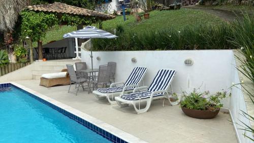 Linda casa martim de sá 5 dormitórios piscina Zara