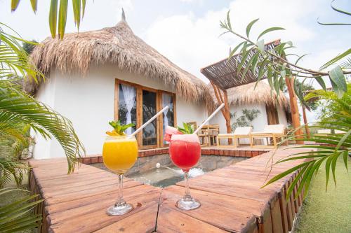 Swimming pool, AMALIFE Beach Club & Hotel in Tierra Bomba