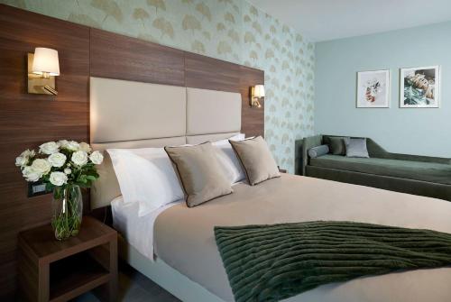 1 queen bed