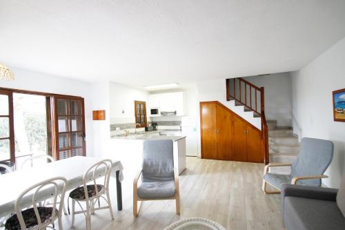 Casas Blancas 39 in Parque de Montroig