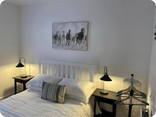 Beautiful six bedroom townhouse citybreak close to city centre