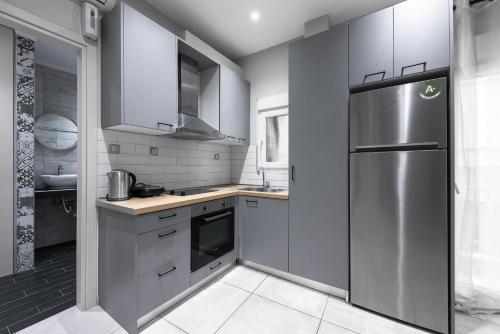 Cosmopolitan, Nilie Hospitality MGMT