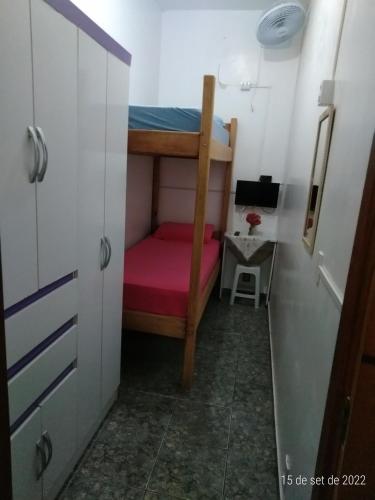 Small Double Room image 5