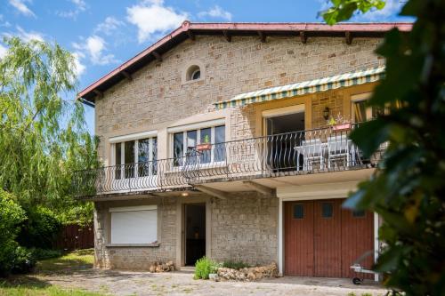 Exterior view, La maison d autrefois in Paulhe