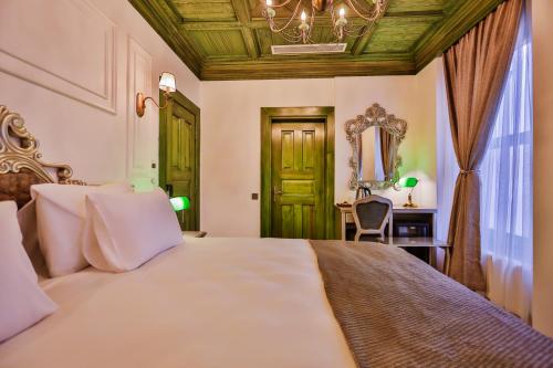 Superior Double Room image 2