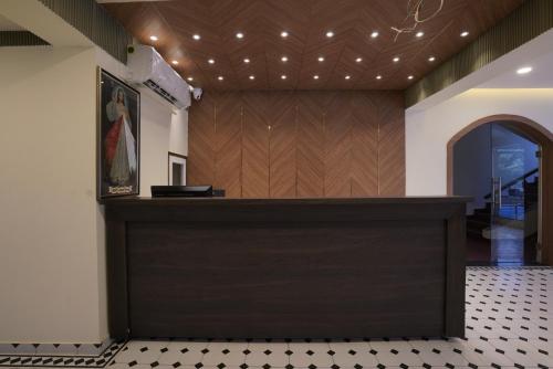 Hotel Lotus – Candolim Beach, KY