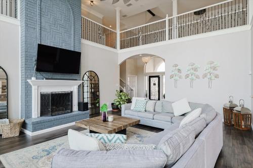 Luxury Lakefront Living - 5BD on Lake Ray Hubbard in Rowlett, USA