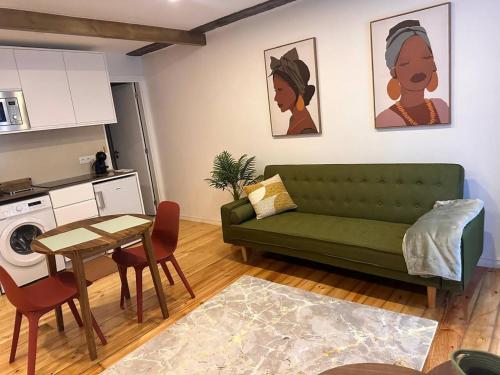 Chic Apartment-Rua Verde, Lisbon, Лиссабон