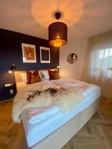 Seenland-Studio I 75 qm I Boxspringbett I Garten I Luxus-Bad in Spalt, Deutschland