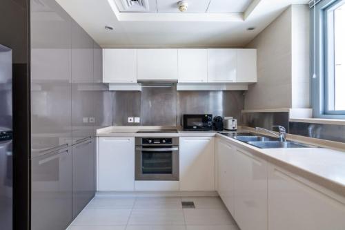 Silkhaus newly furnished 1BDR in Downtown near Burj Khalifa - image 2