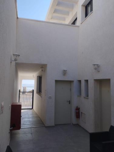 נופשים על הים, Neve Zohar (foto 7)