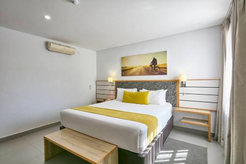 外部景觀, 旅屋酒店 (TraveLodge Hotel) in 嘉博羅內