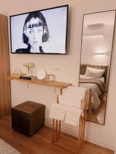 Bllok Scandi Apartments 2 Self -check-in Tirana - image 3