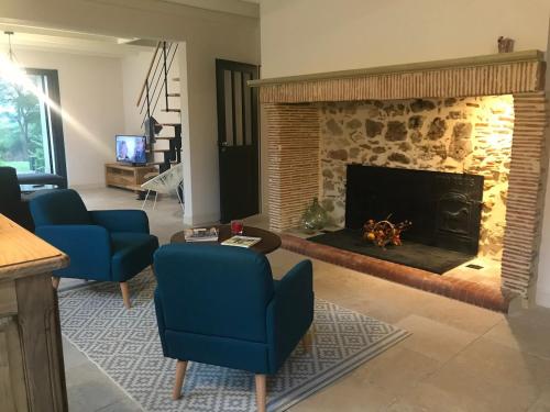 Gite de FRIZOT, 5 minutes de Nogaro, all inclusiv gîte à louer Bouzon-Gellenave