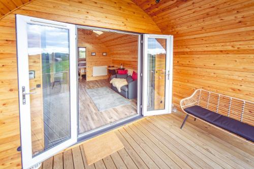 Secluded Countryside Cabins with bookable Sauna, Dark Skies & Stream Fell Farm Hideaway in Great Whittington