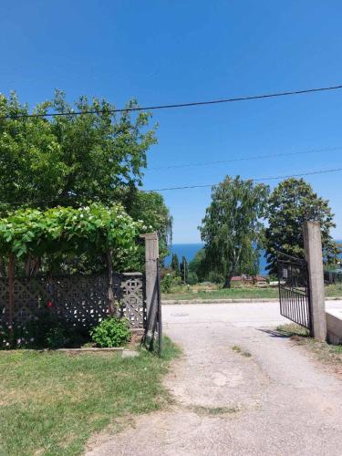 Krimski Guest House and Bungalows in بيالا