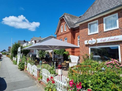 Hotel-Cafe-Lindow in Wenningstedt-Braderup, Deutschland