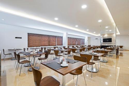 Restaurante, Edifício Curitiba João Bettega (Edificio Curitiba Joao Bettega) in Curitiba Countryside
