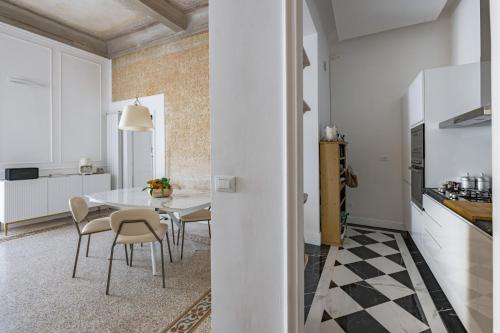 Apartments Florence - Frescoes Elegance - image 12