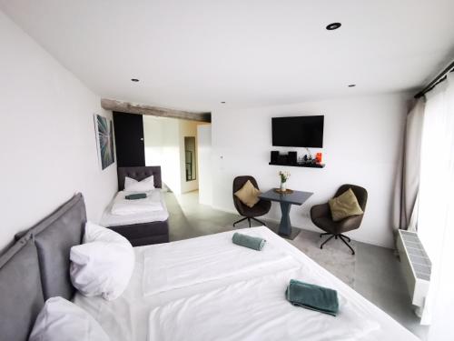 HH 06 by ROCKCHAIR - SUPERHOST Status - Modernes Apartment mit sonnigem Balkon & premium Boxspringbetten in Winterhude - Hamburg Top Geheimtipp, Hamburk (fotografie 9)