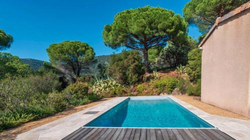 Villa églantine- Piscine- calme