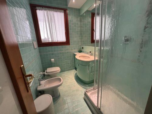 Three-Bedroom Apartment - Via Nizza 20 image 10