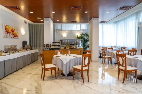 Prealpi Hotel - image 11