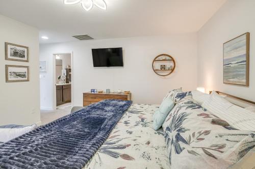 1 Mi to Colonial Beach Boardwalk Home with Fire Pit 1 Mi to Colonial Beach Boardwalk Home with Fire Pit