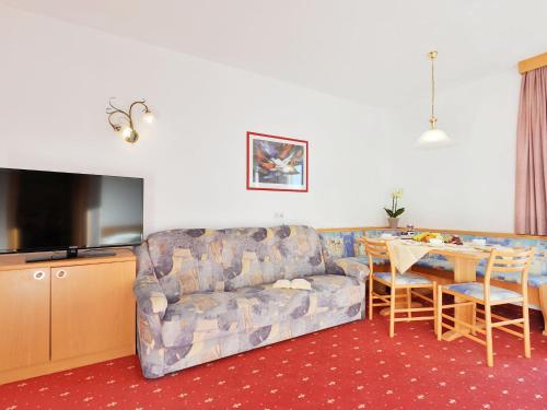 Apartment Residence Egger 303 by Interhome