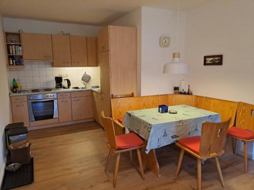廚房, Ferienwohnung Gitta in 呂特延堡