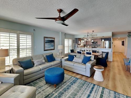 Sand Dollar III 308 3 Bedrooms Pool Access WiFi Tennis Sleeps 6 - image 13