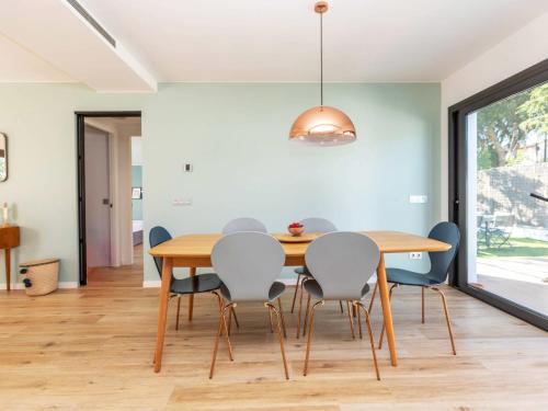 Holiday Home La Manzaneta by Interhome in แซนท์แอนโทนีเดคาลอนเก