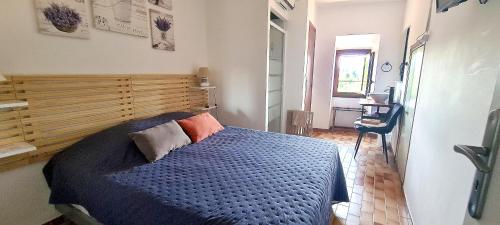 1 double bed