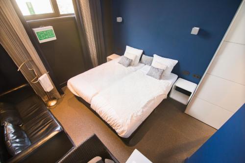 Hotel Moon - image 6
