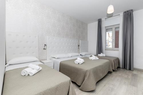 Hotel La Perla Rimini Room Type - Quadruple Room