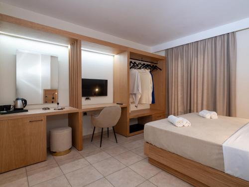 Calypso Hotel - image 11