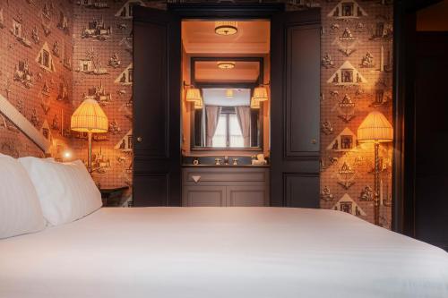 Maison Athénée, Paris
